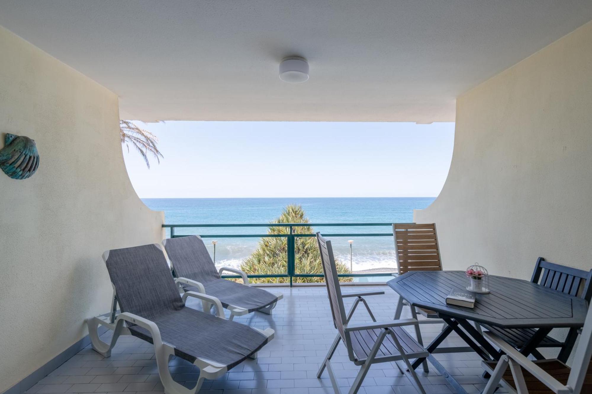 Atlantic View Apartment At Formosa Beach Funchal  Zewnętrze zdjęcie